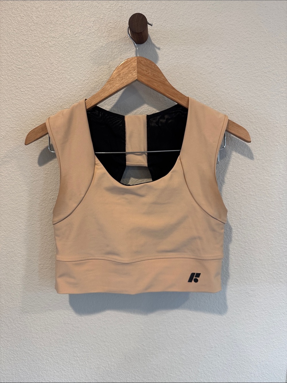 Forme Power Sports Bra - color Ecru